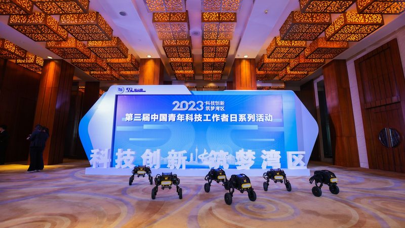 构建高效机器学习平台，标准规范不可或缺